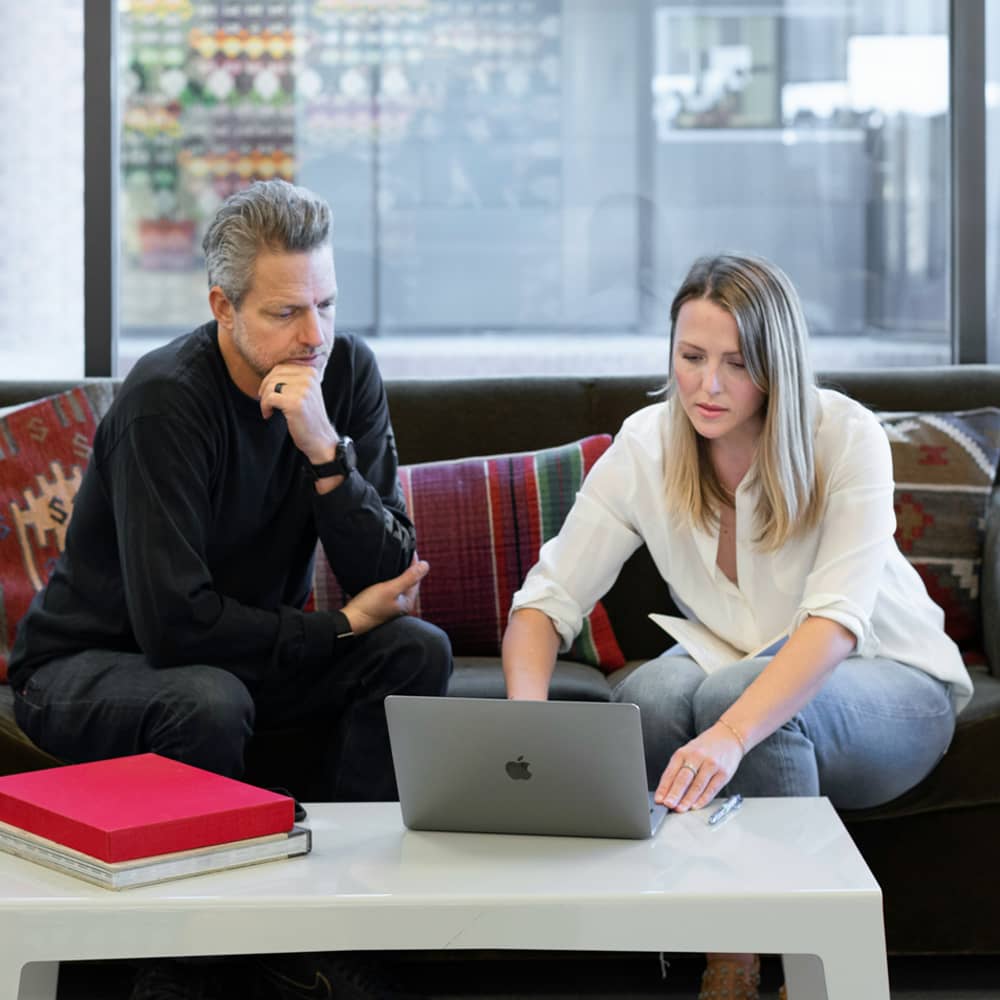 linkedin sales solutions oFMI6CdD7yU unsplas